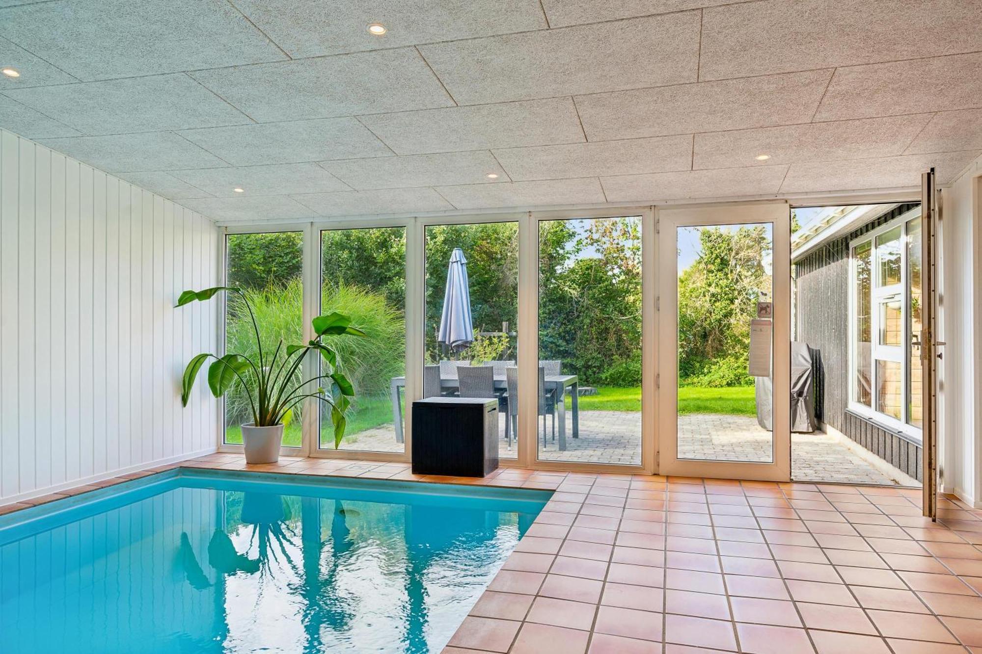 Stunning Home In Knebel With 3 Bedrooms, Swimming Pool And Wifi Eksteriør bilde